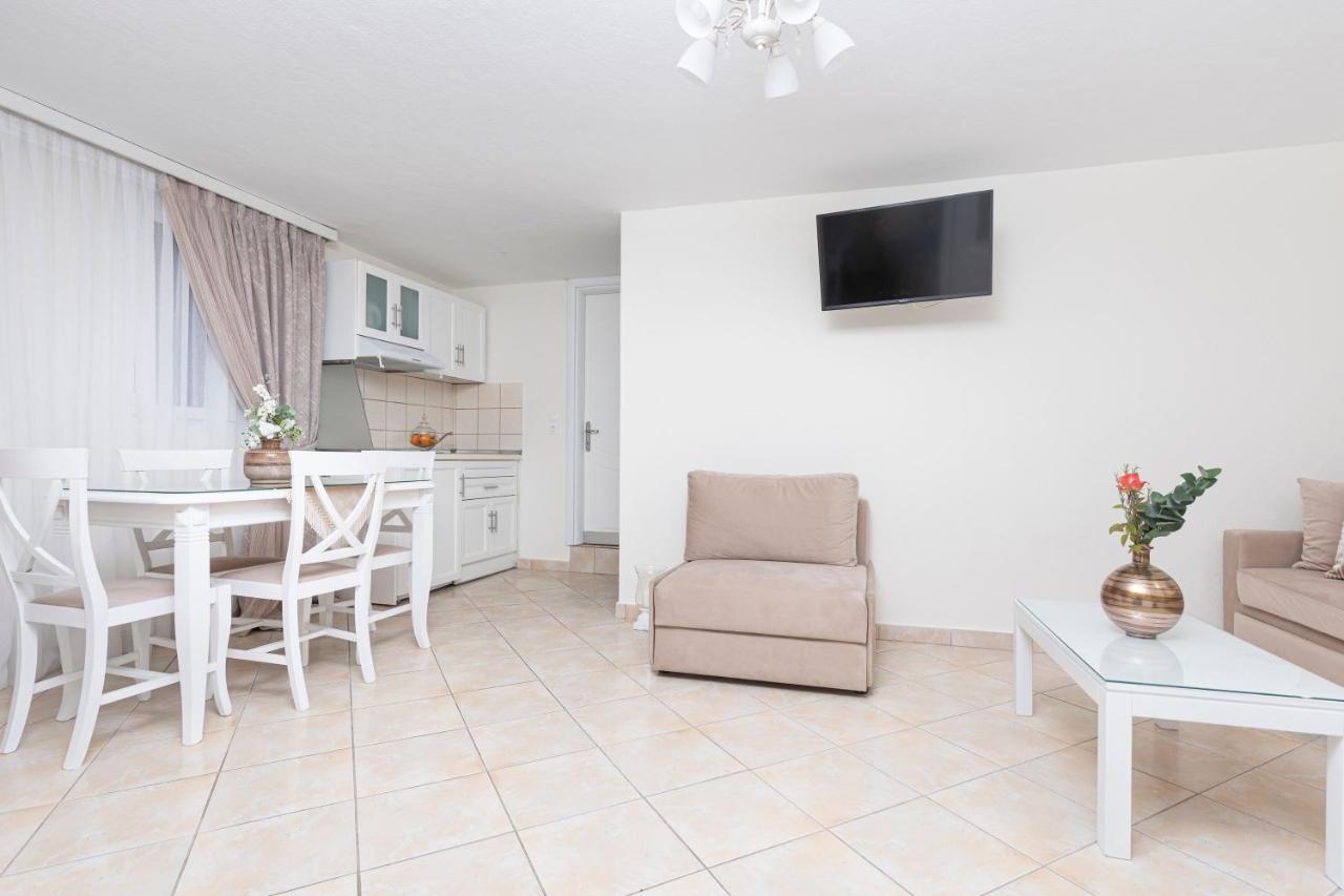 סקאלה פוטאמיאס San Giorgio Apartments מראה חיצוני תמונה